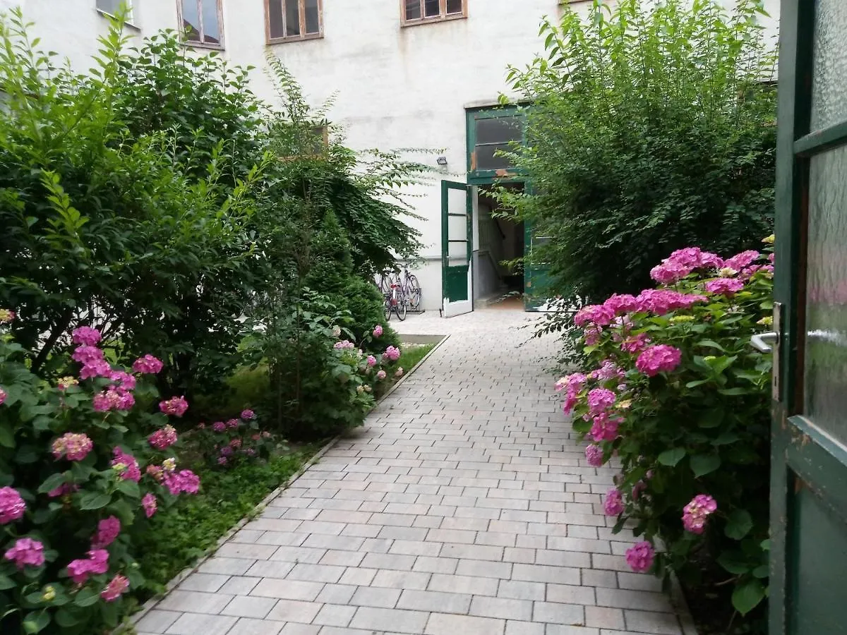 Central Garden Apartments Vienna Austria
