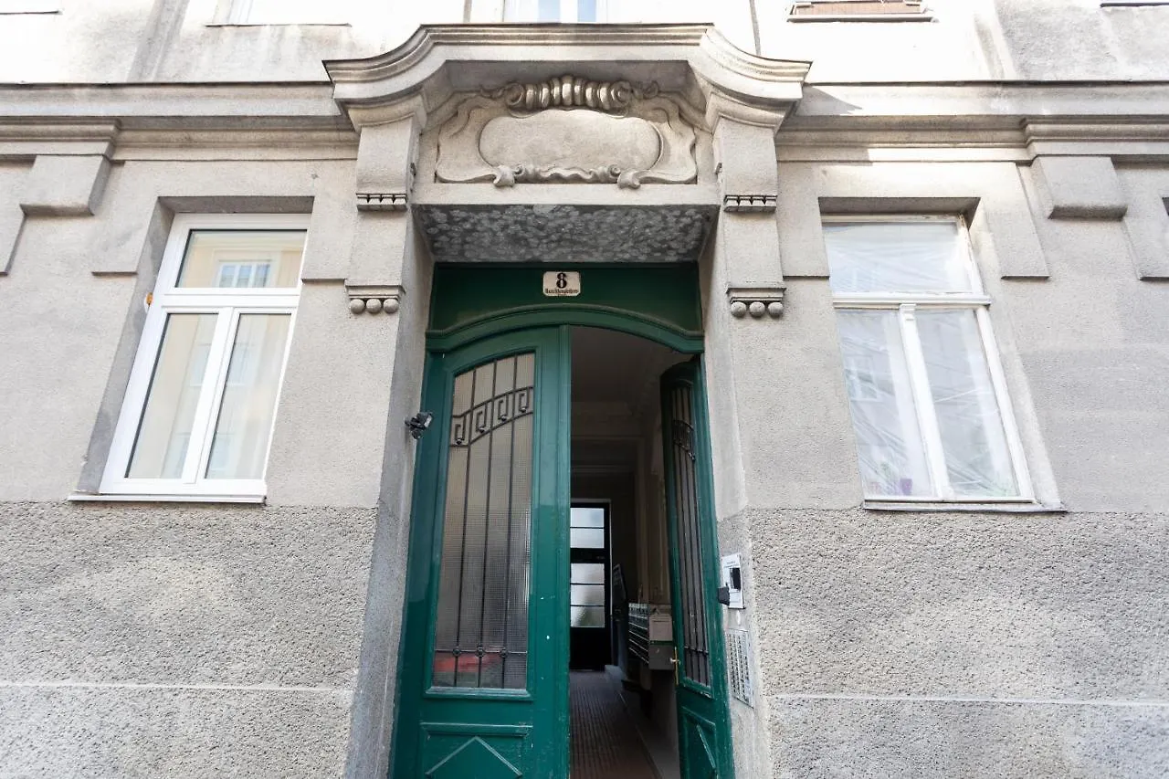 Central Garden Apartments Vienna