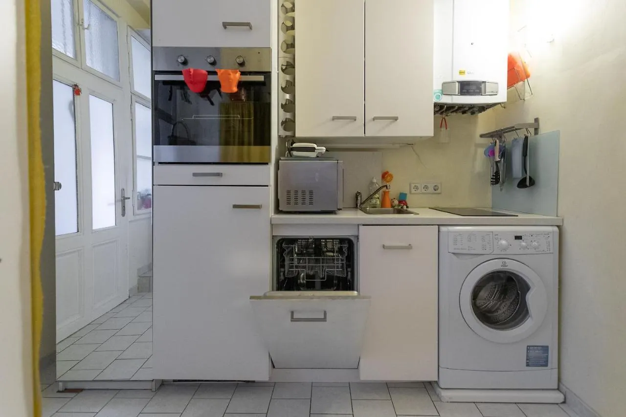 Central Garden Apartments Vienna Austria