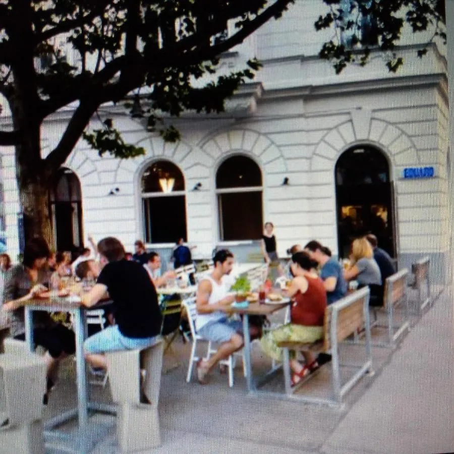 Central Garden Apartments Vienna